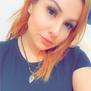 Meet your Posher, Diana paola